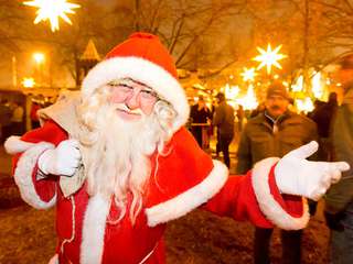 Magdeburger Weihnachtsmarkt - Zur Eröffnung kommt der Weihnachtsmann