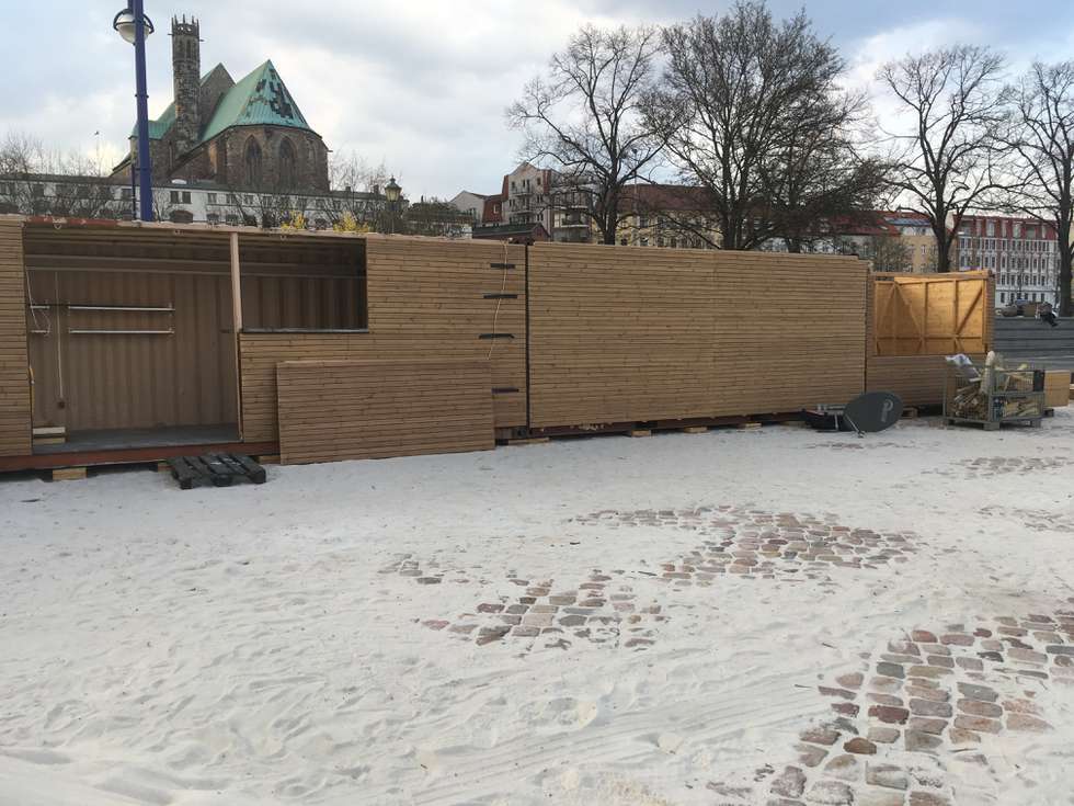 Strandbar Re-Opening: Die Container stehen