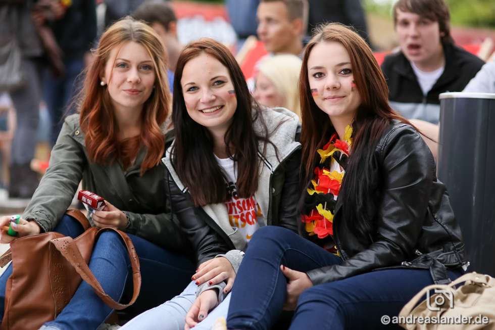 Fußball-WM-2014-Public-Viewing-Strandbar_12_Foto_Andreas_Lander.jpg