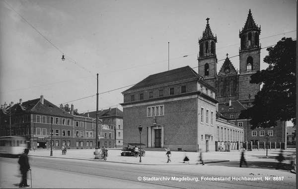 Reichsbank am Dom vom Breiten Weg aus gesehen, 1931