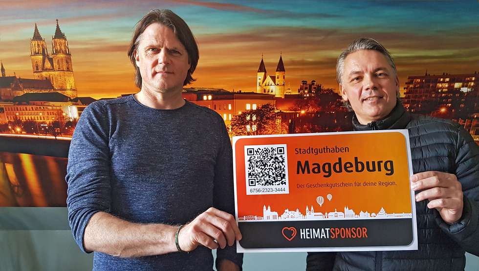 Heimatsponsor-Initiator Dirk Wolf und DATEs-Geschäftsführer Jörg Segler werben gemeinsam für das Stadtguthaben