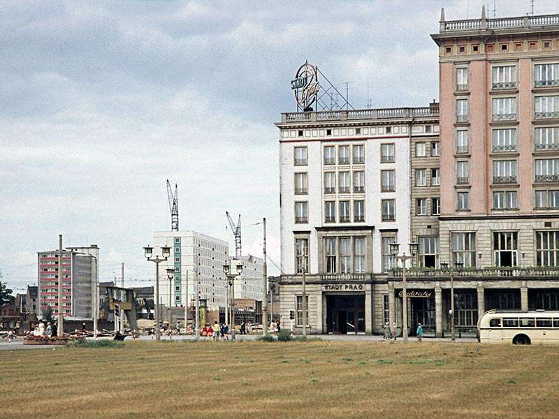 Magdeburg in Farbfotografien aus den 1960er Jahren