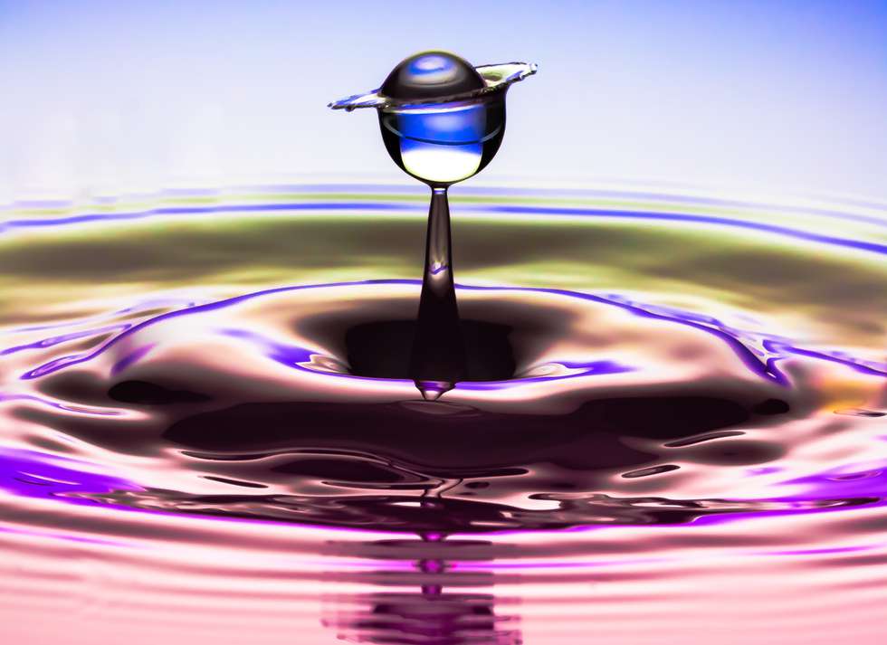 MoHo DANIEL BUSIK - DropArt- Magic Waterdrops.jpg