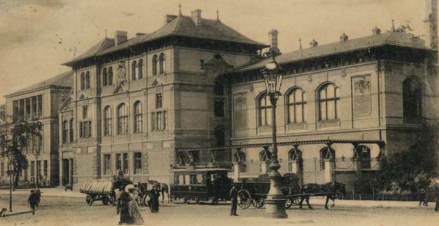Gesellschaftshaus um 1900_Sammlung Heiko Schmietendorf.jpg